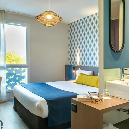 Hotel The Originals Boutique Restaurant Saint James,