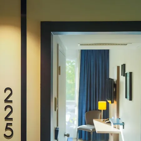 The Originals Boutique Saint James, Montaigu-vendee, Nantes Sud 3* Montaigu-Vendee