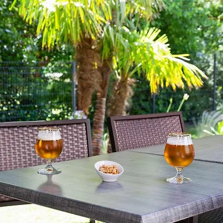 Hotel The Originals Boutique Restaurant Saint James,