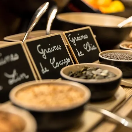 The Originals Boutique Restaurant Saint James, Hotel