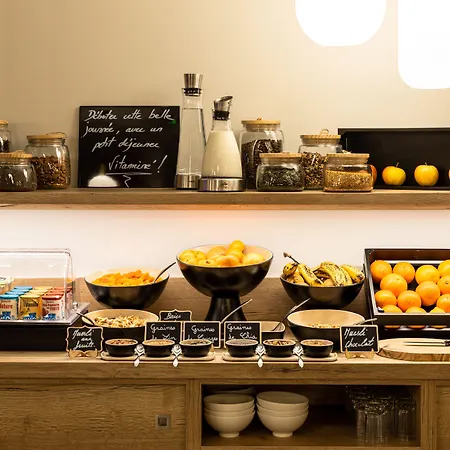 ホテル Restaurant Saint James, The Originals Boutique モンテギュ