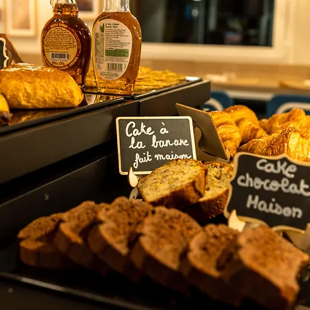 ホテル Restaurant Saint James, The Originals Boutique