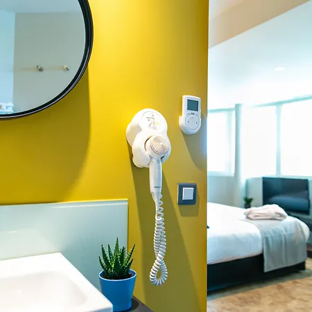 Szálloda Restaurant Saint James, The Originals Boutique Montaigu-Vendee