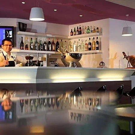 Restaurant Saint James, The Originals Boutique Szálloda