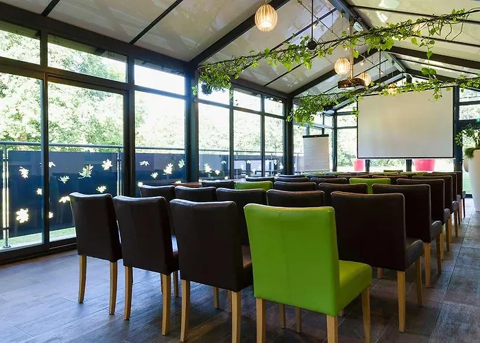 Restaurant Saint James, The Originals Boutique 3*