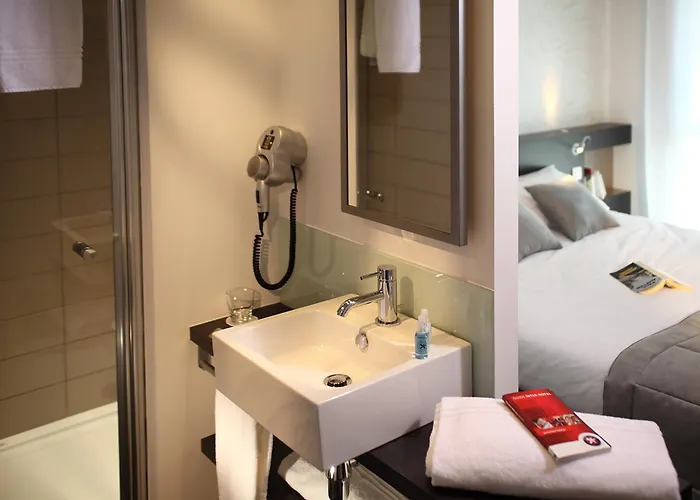 Restaurant Saint James, The Originals Boutique 3*